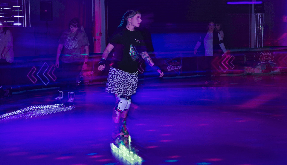Skater-girl-with-light-up-boots