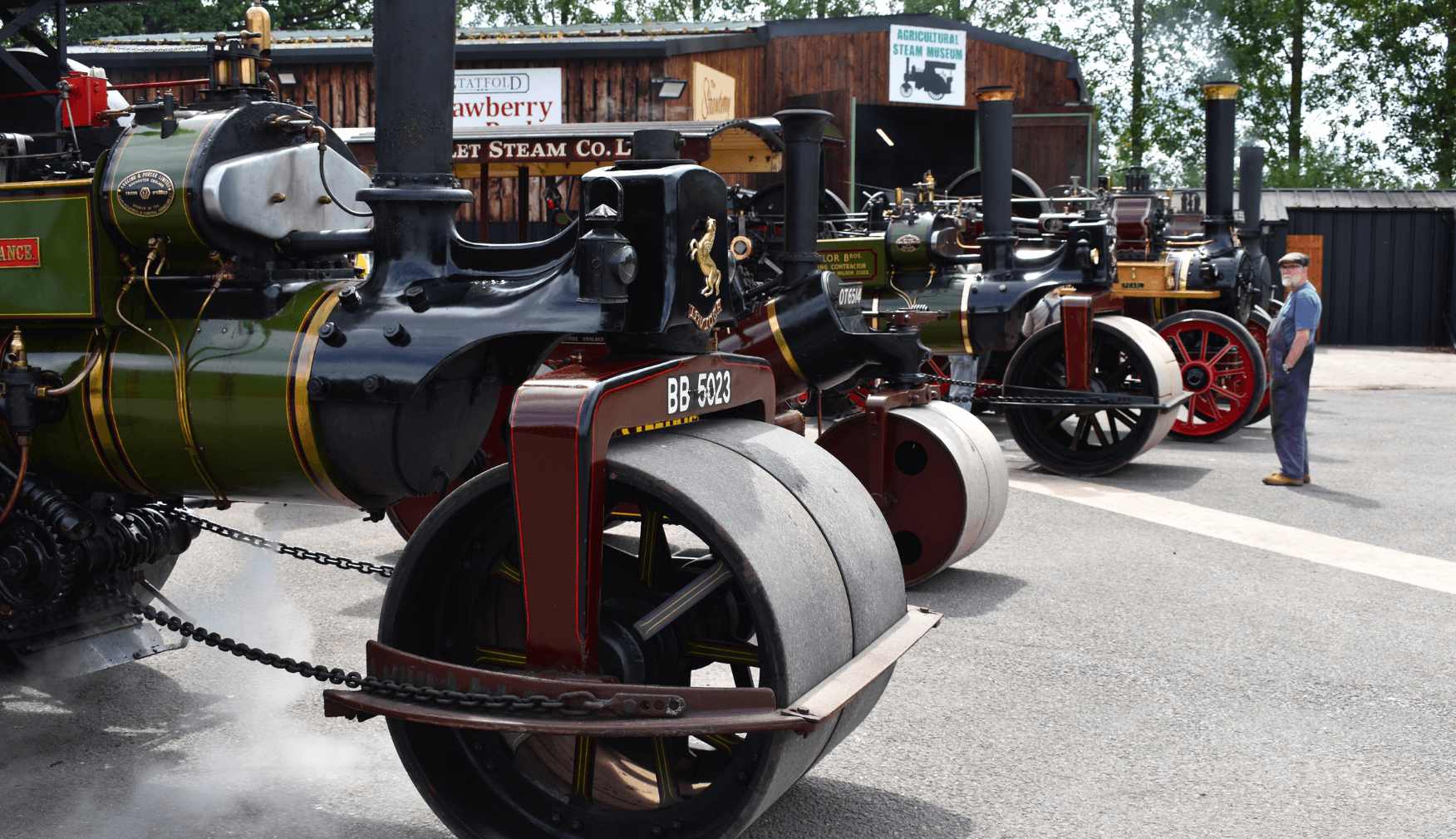 Steam Exhibits at Statfold Rails to Victory Event